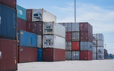 Smart Contractors are Choosing Climate-Controlled Containers This Winter